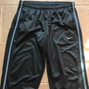 XL Black Nike track pants like new.